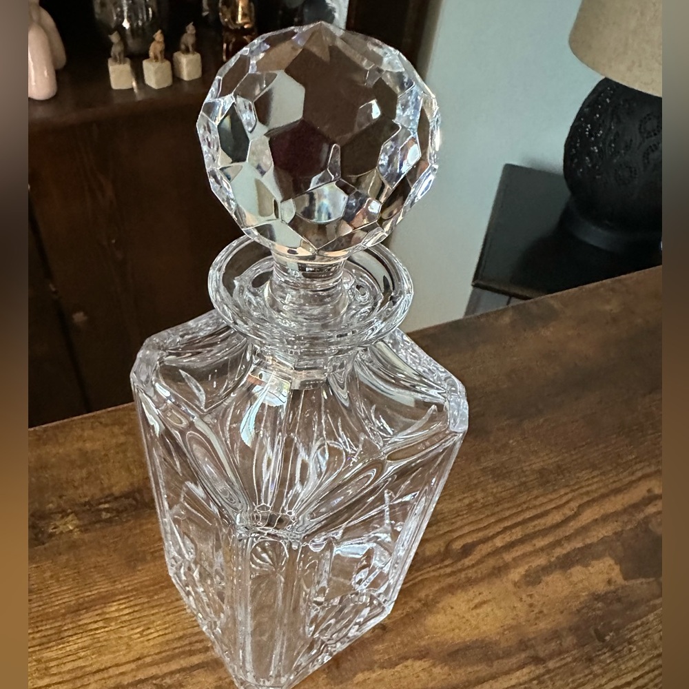 Atlantis Crystal Decanter - Picture 5 of 5